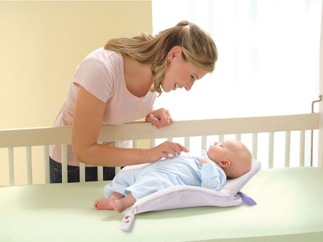Какую выбрать подушку-позиционер для сна новорожденного ребенка