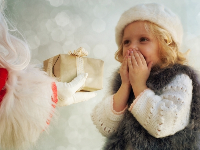 Дед Мороз дорогить ребенка. Не ценила подарки
