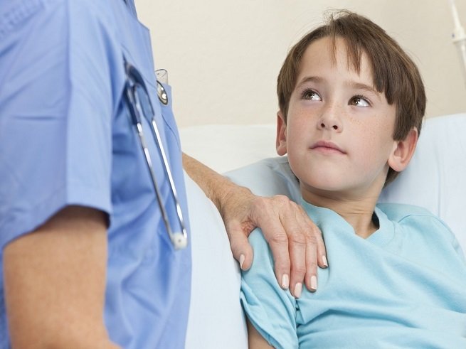 Боли в животе у детей 10 лет: причины и лечение