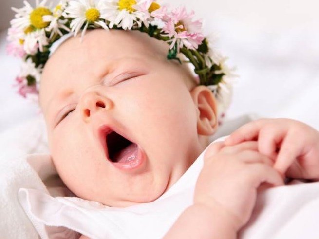 Сколько должен спать ребенок в 6 месяцев