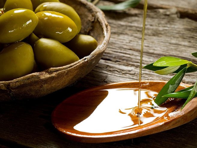 «Жидкое золото», или почему так ценно оливковое масло?