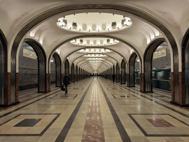 В московском метро помогут родителям с колясками