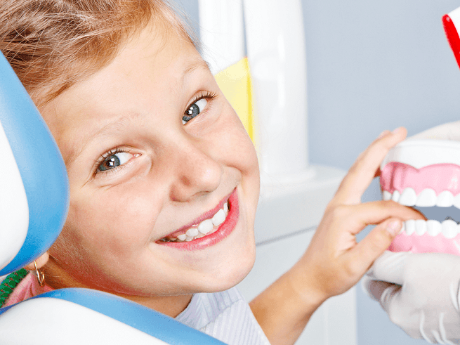 Нужно ли лечить молочные зубы у ребенка