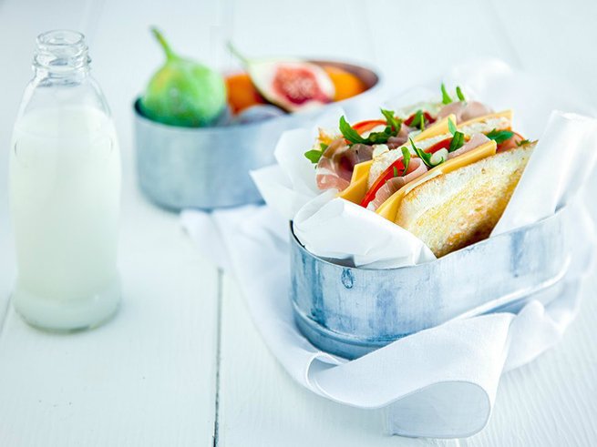 Собираемся на пикник: 8 классных рецептов сэндвичей 