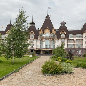 В парк-отеле "Орловский" вчера завершился масштабный фестиваль весны
