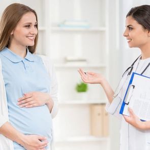 Лайфхаки для беременных: как выбрать врача и акушерку на роды