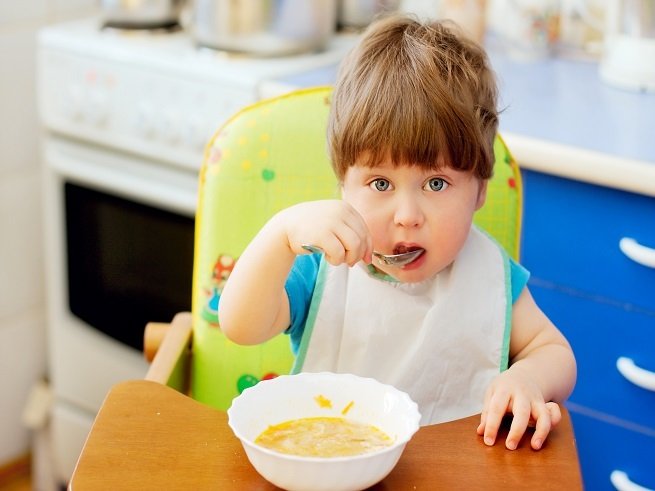 Чем кормить ребёнка при отравлении