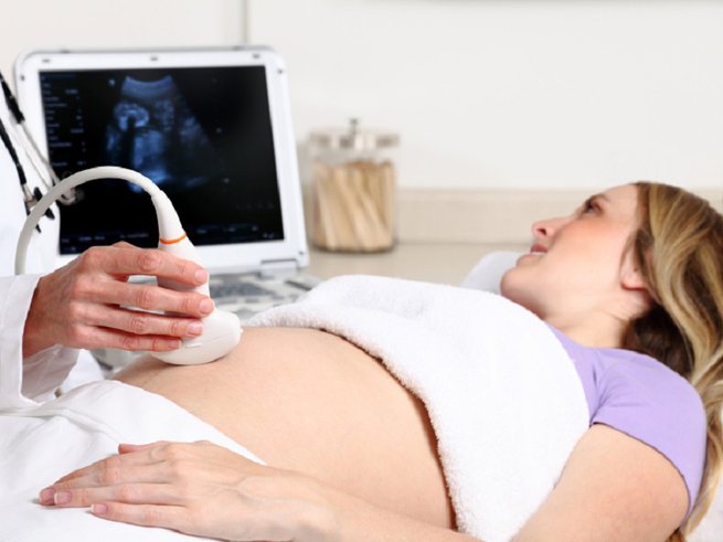 Какие обследования проходят  на 4 неделе беременности